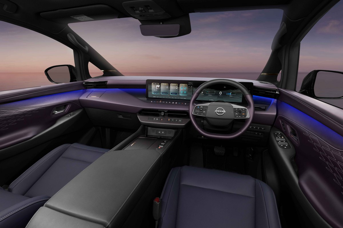 251029-01_Elgrand_14